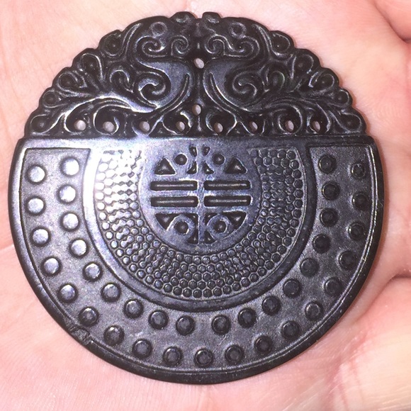 Real Jade “Nephrite”Half-Wall Pendant Feng Shui - Picture 5 of 16